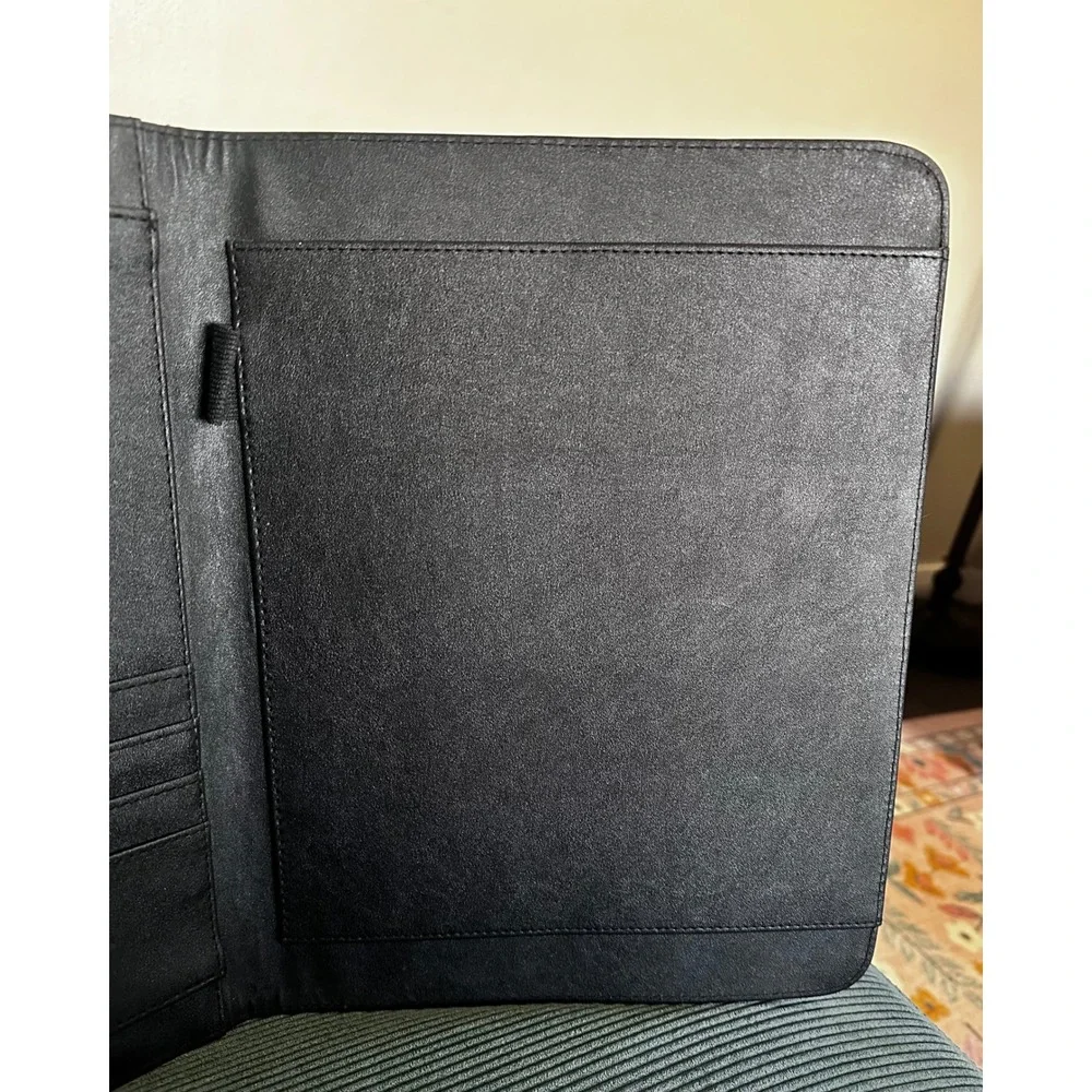 Nike Minnesota Golden Gophers Football Pebbled Leather Portfolio Folder